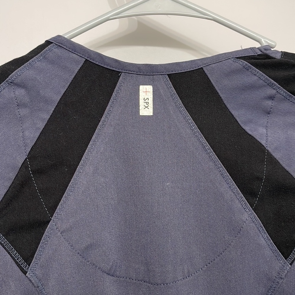 Grey’s Anatomy By Barco Scrub Top Lot XS - Picture 7 of 16